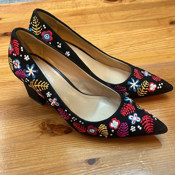 Gunmetal Black Suede Floral Embroidered Pointed Toe Heels - Picture 1 of 7